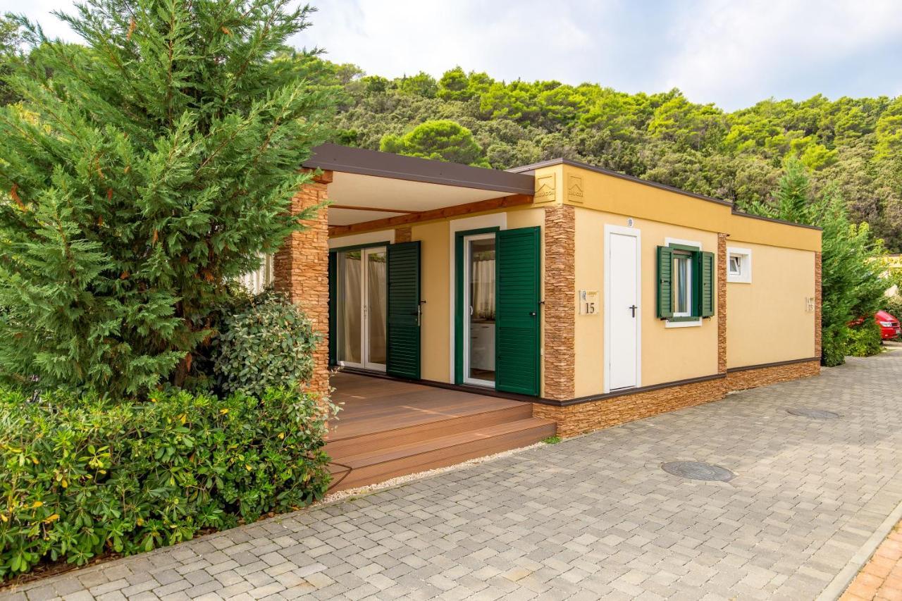 Lando Resort Kampor Exteriér fotografie